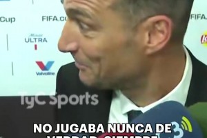 斯卡洛尼谈到他与阿尔及利亚主教练的关系：他当时没让我上场，现在我要好好教训他