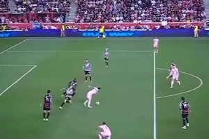 降维打击！球商可能才是梅西最恐怖的天赋！