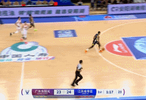 大举反击！杨溢抢断反击助攻奎因扣篮得手广东打出15-6反超比分