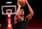 进步明显！阿门本赛季罚球命中率80.2%生涯前两个赛季68.4%
